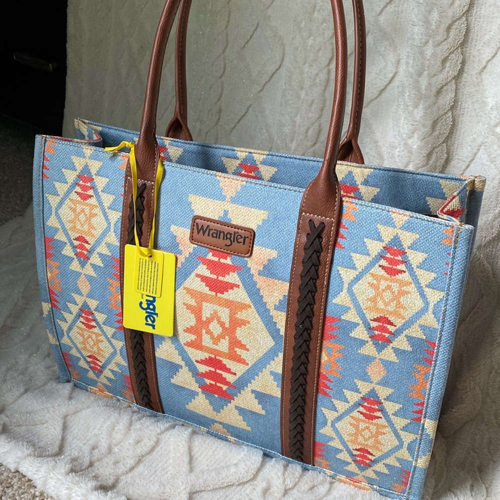 NWT Wrangler tote!